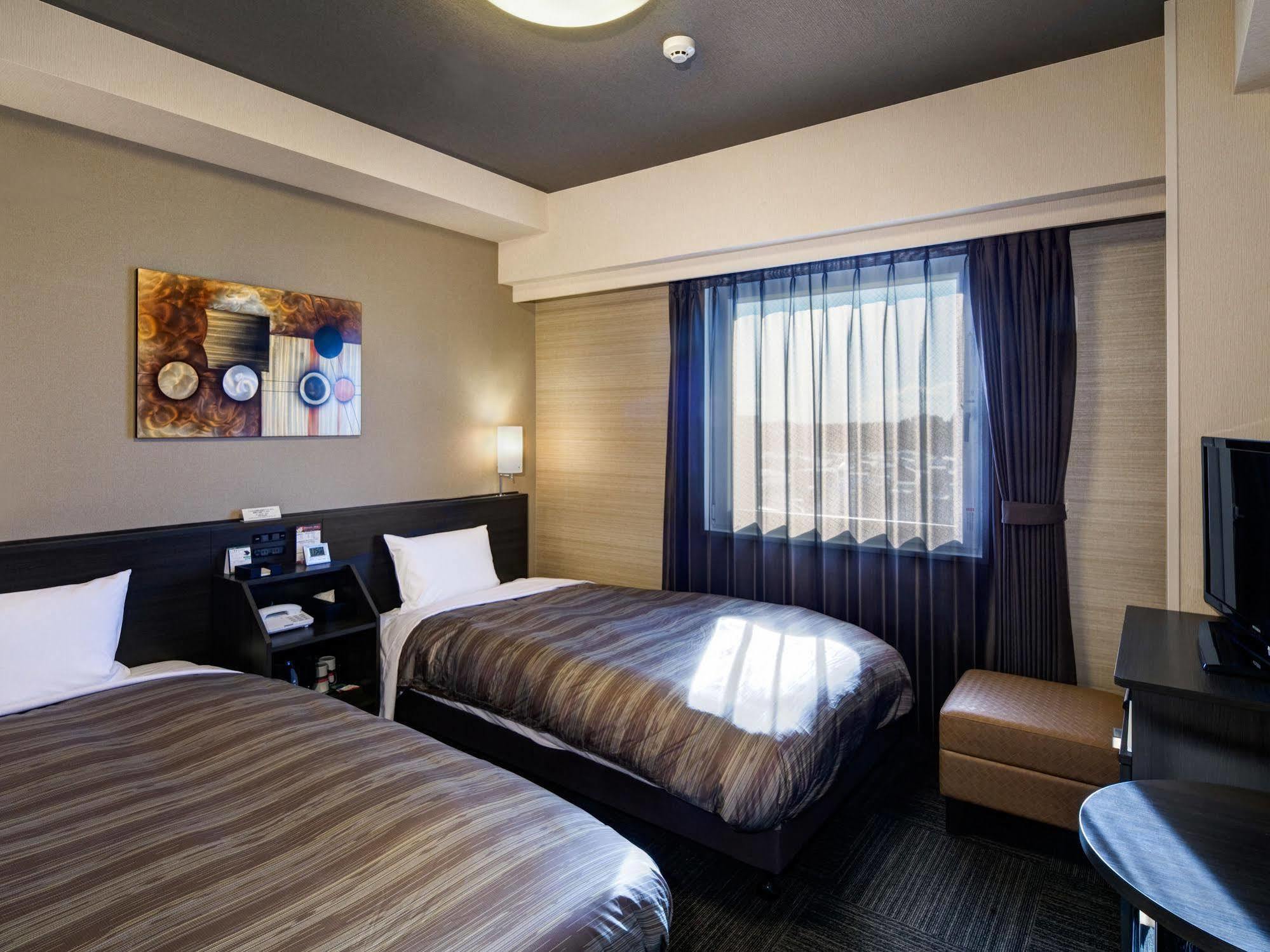 שיזוקה Hotel Route-Inn Shimizu Inter מראה חיצוני תמונה