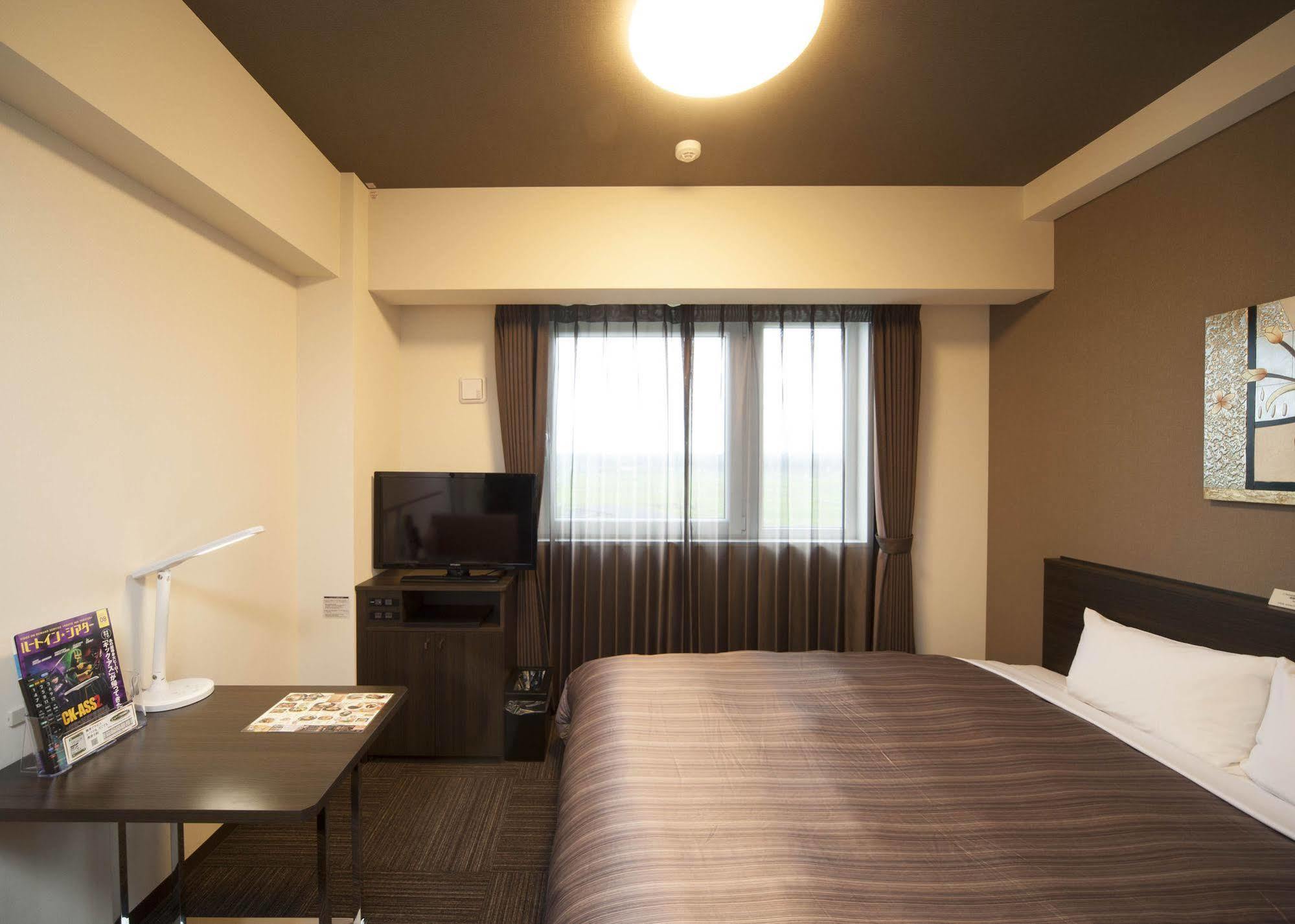 שיזוקה Hotel Route-Inn Shimizu Inter מראה חיצוני תמונה